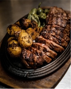 Irish beef Steak vom Grill mit Rosmarin Kartoffeln